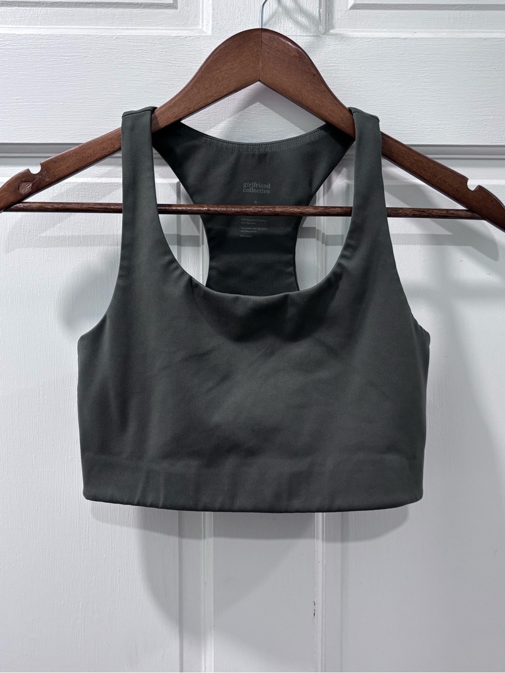 Girlfriend Collective Women’s Paloma Racerback Sports Bra Size Small Sage EUC